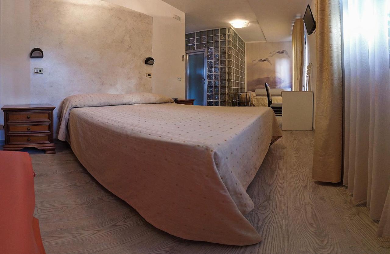 Ristorante Albergo Gerardo Di Masi Caposele Buitenkant foto