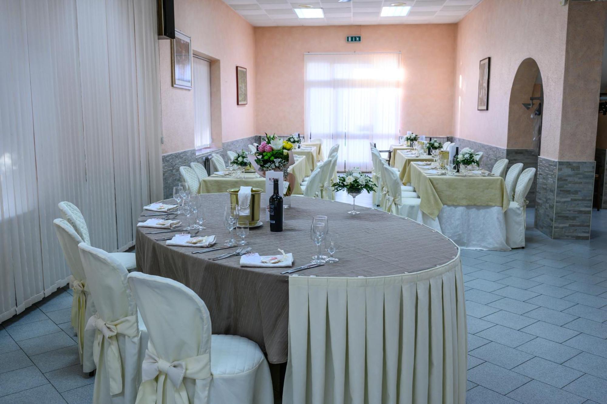 Ristorante Albergo Gerardo Di Masi Caposele Buitenkant foto