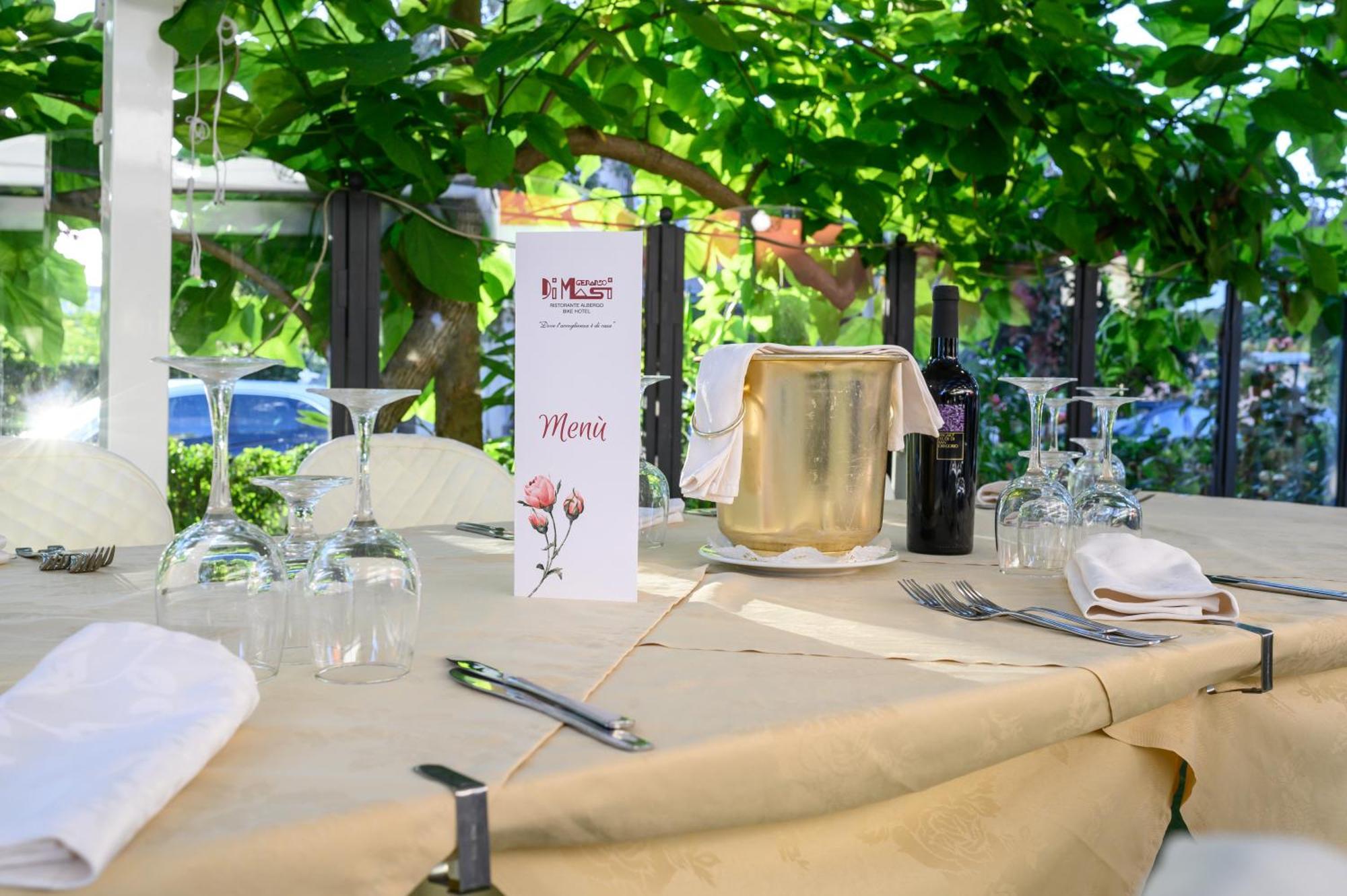 Ristorante Albergo Gerardo Di Masi Caposele Buitenkant foto