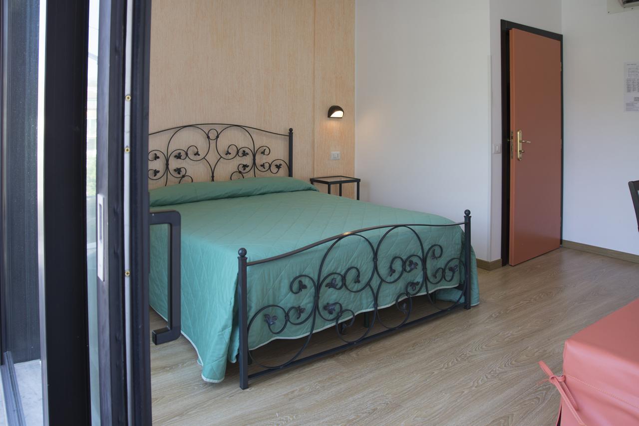Ristorante Albergo Gerardo Di Masi Caposele Buitenkant foto