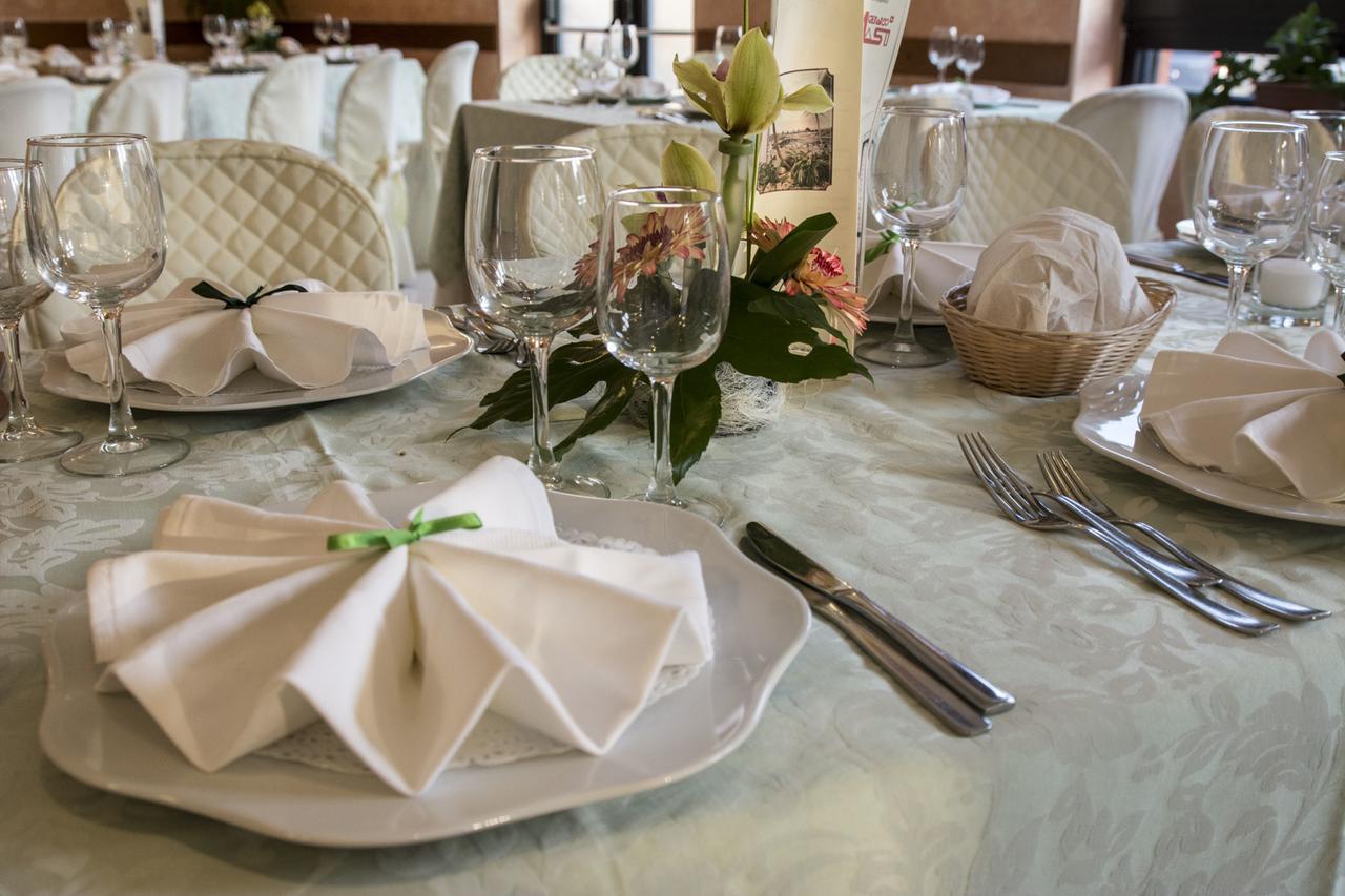 Ristorante Albergo Gerardo Di Masi Caposele Buitenkant foto