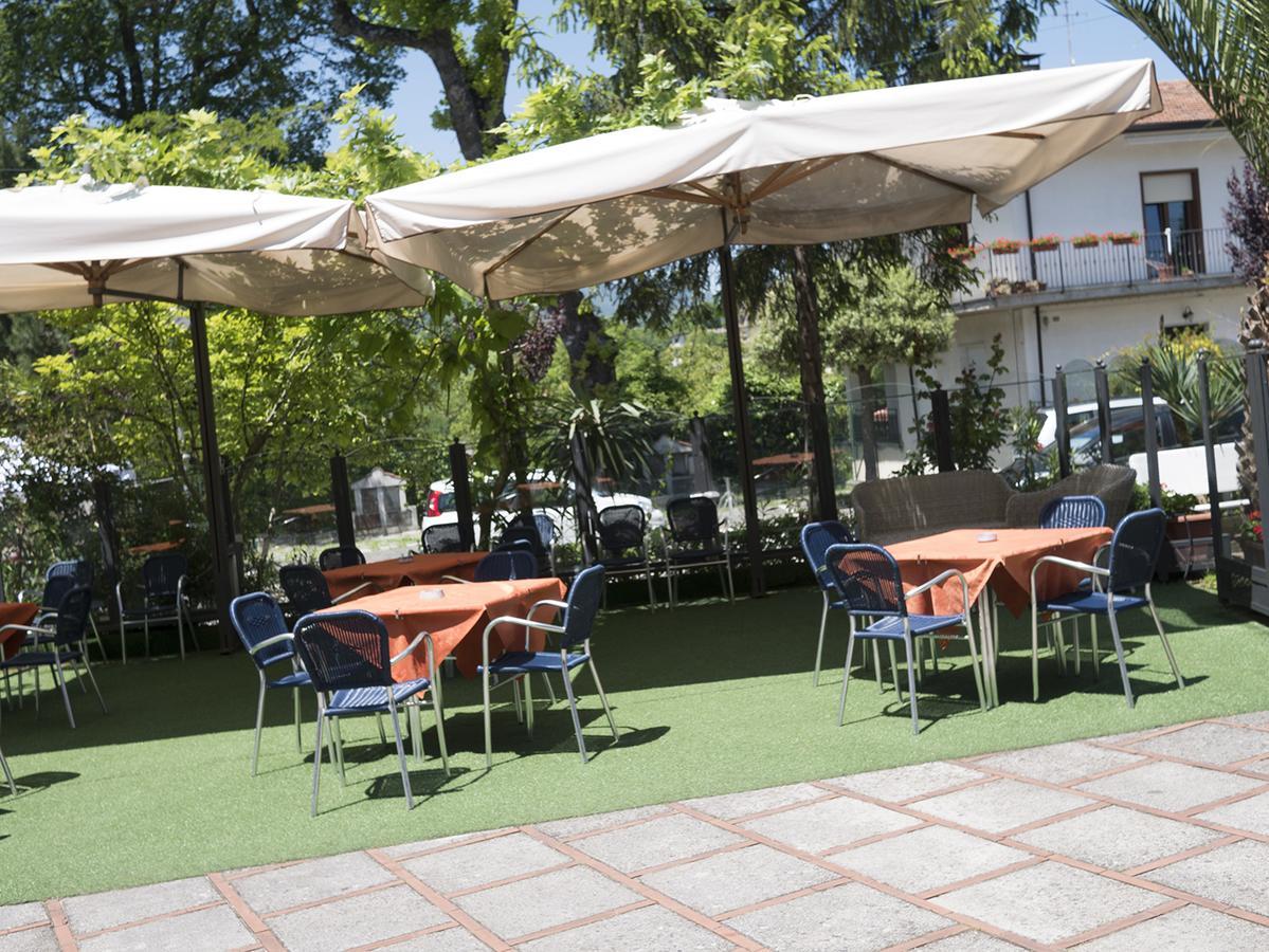 Ristorante Albergo Gerardo Di Masi Caposele Buitenkant foto